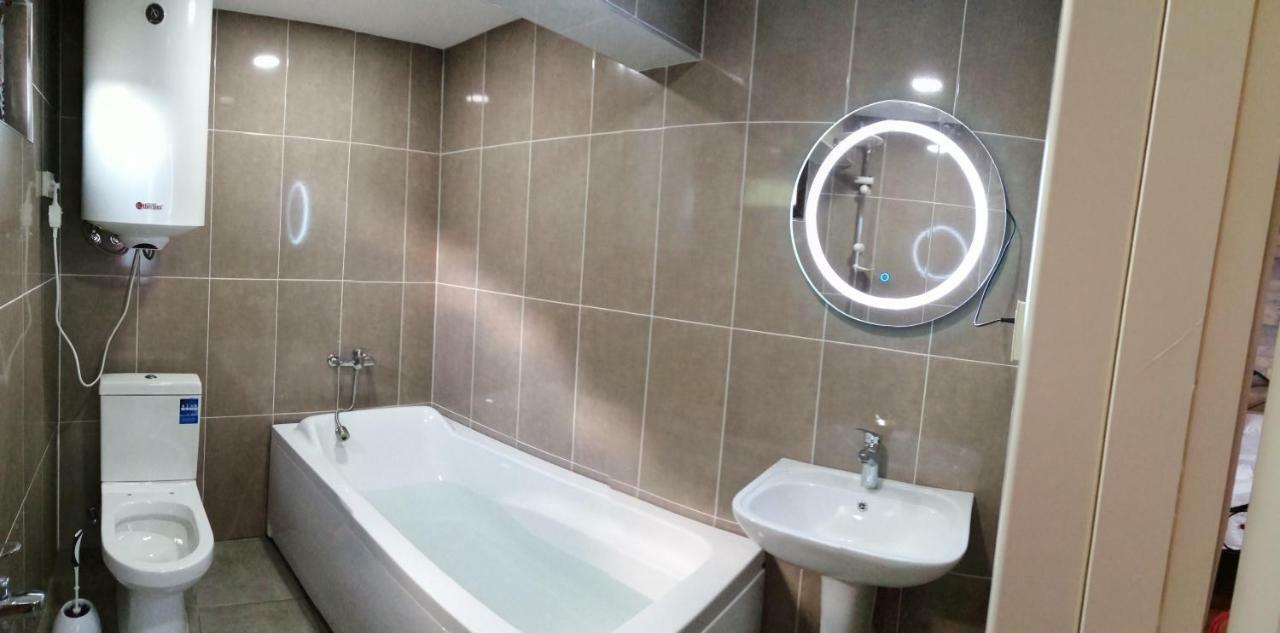 Sakhli Laghamshi Hotel Mestia Kültér fotó